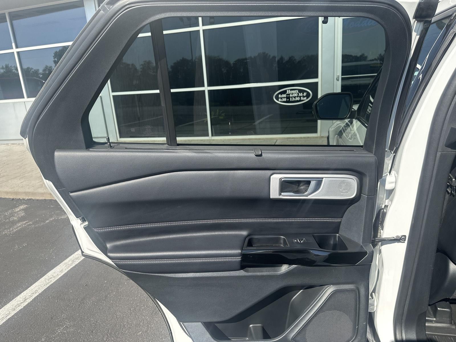 2021 Ford Explorer Base