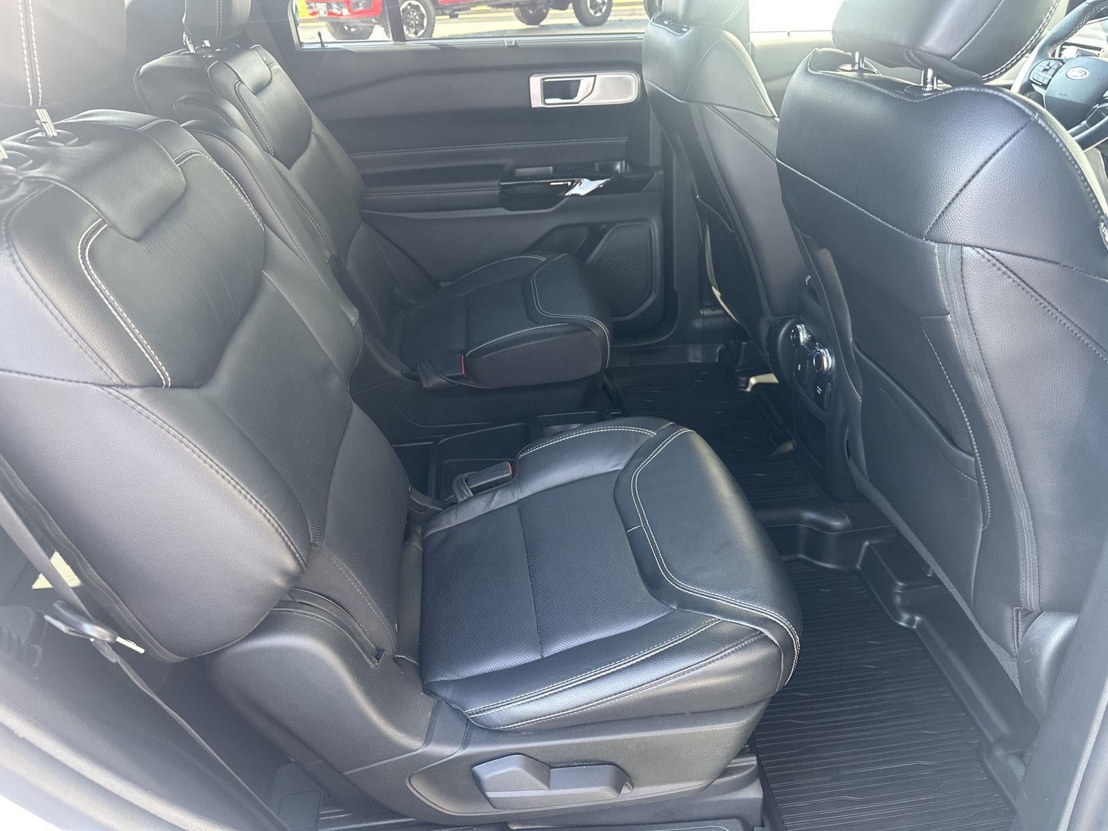 2021 Ford Explorer Base