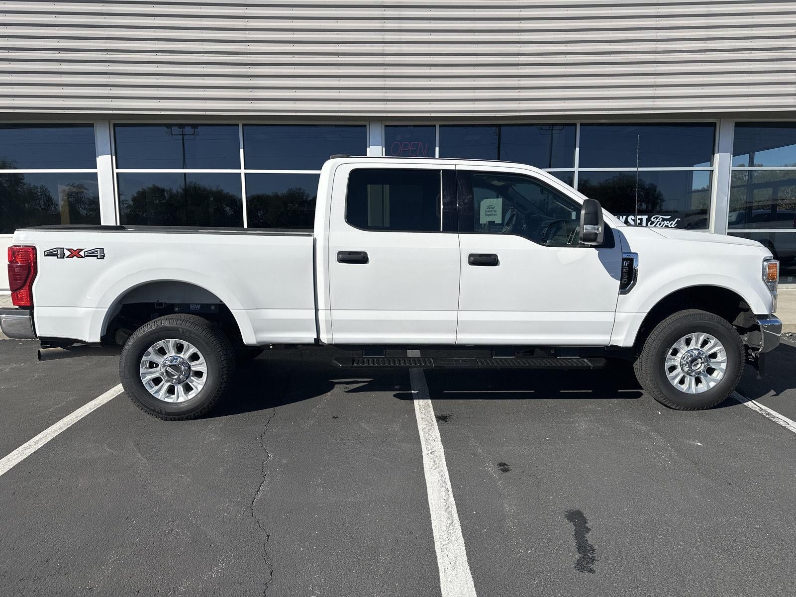 2022 Ford Super Duty F-250 SRW Base