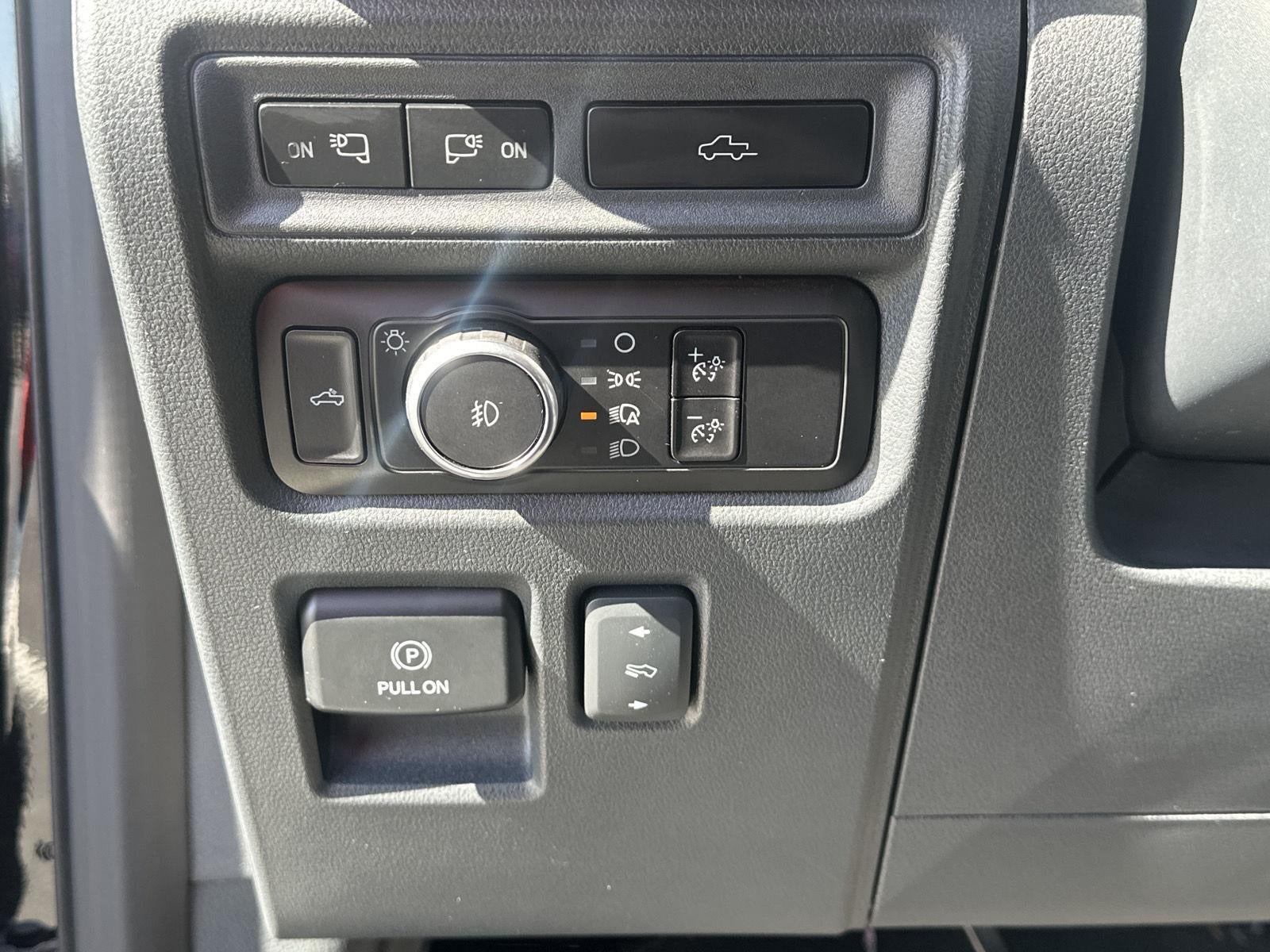 2023 Ford F-150 Base