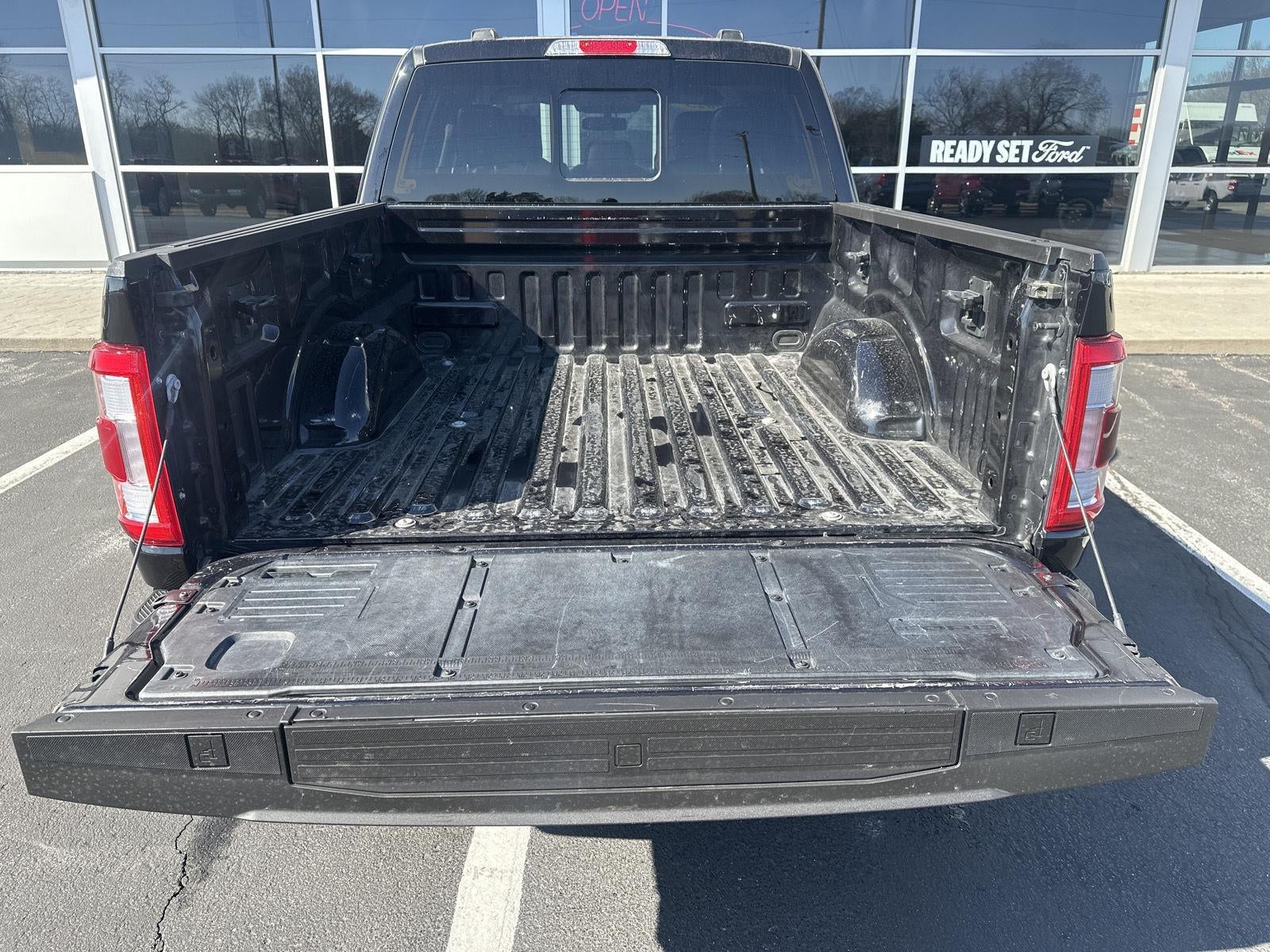 2023 Ford F-150 Base