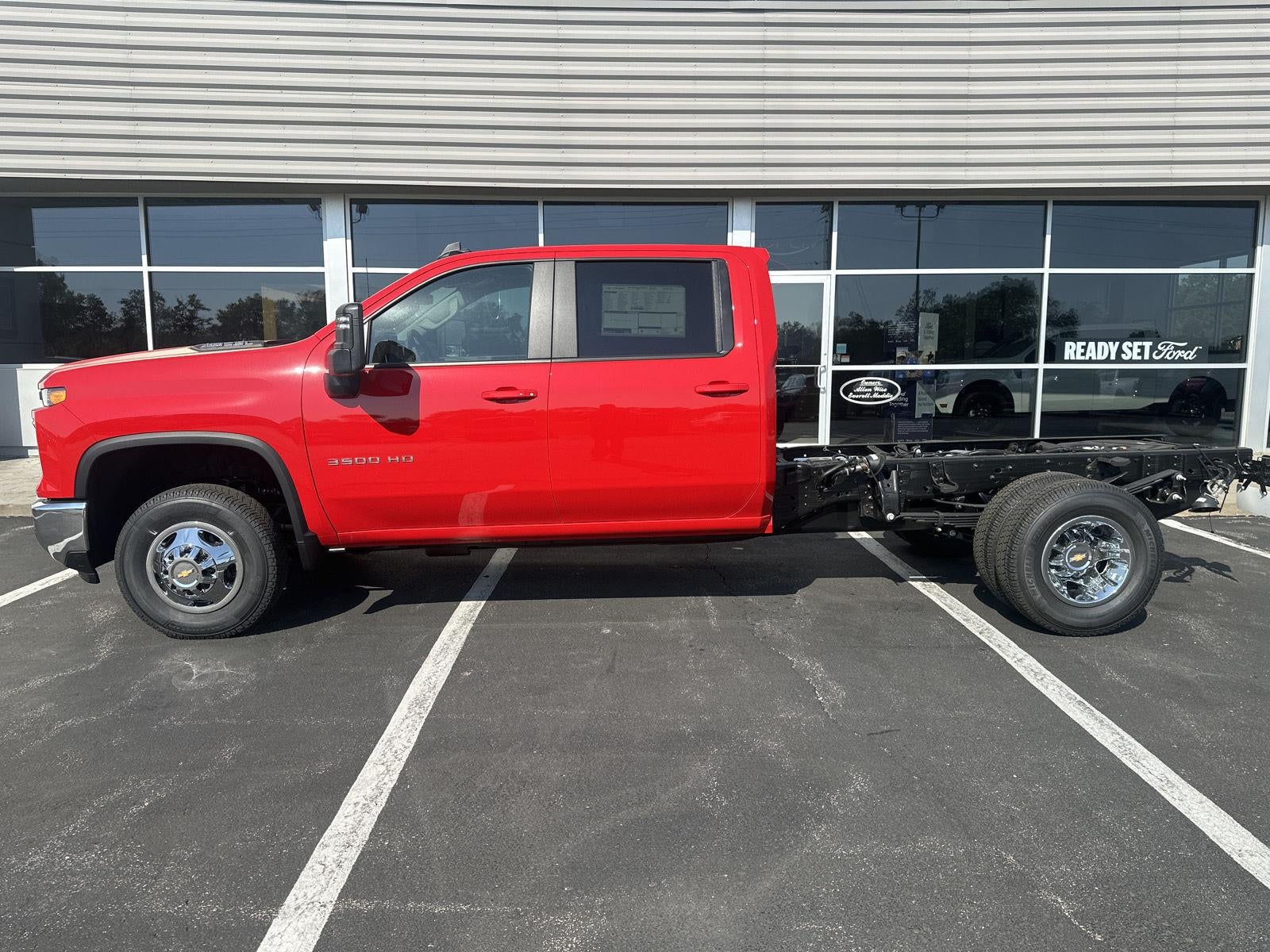 2026 Chevrolet Silverado 3500 HD Chassis Cab LT