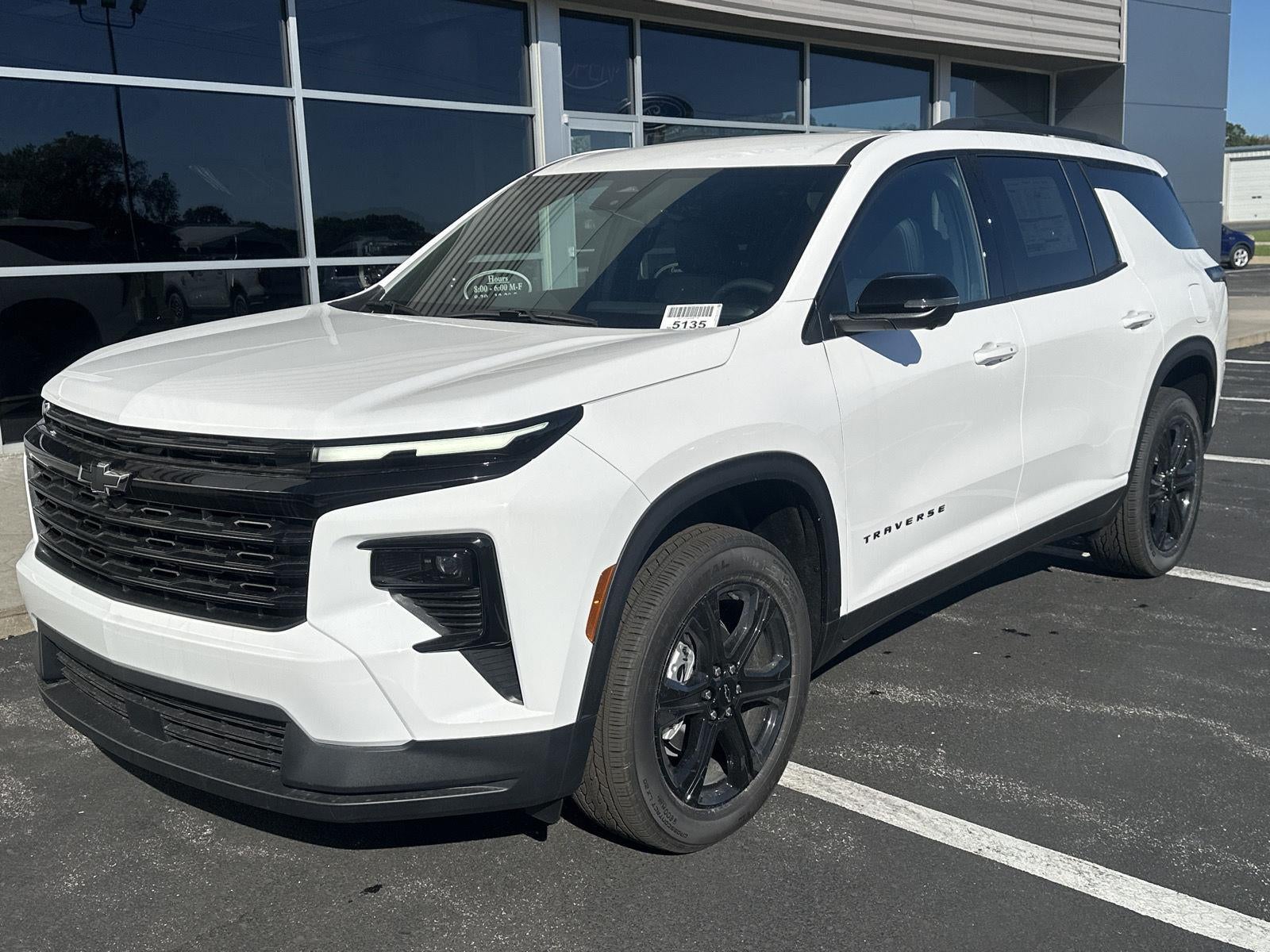 2027 Chevrolet Traverse LT