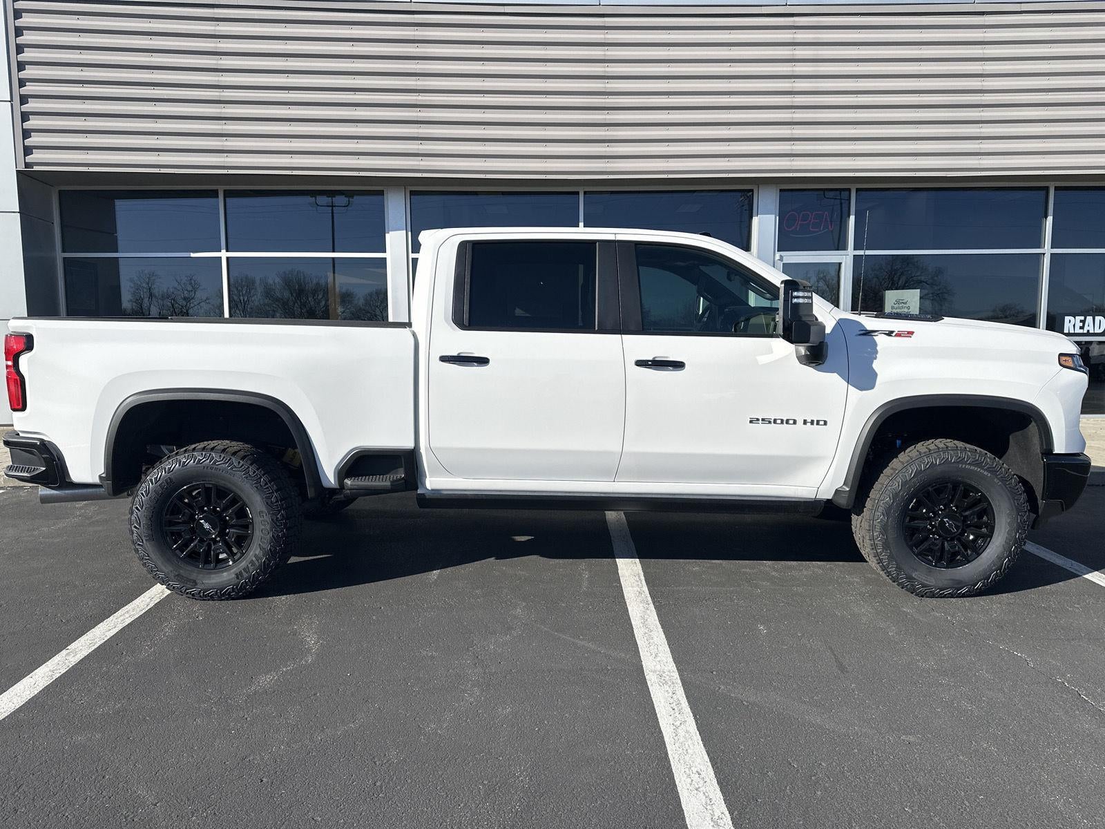 2026 Chevrolet Silverado 2500 HD ZR2