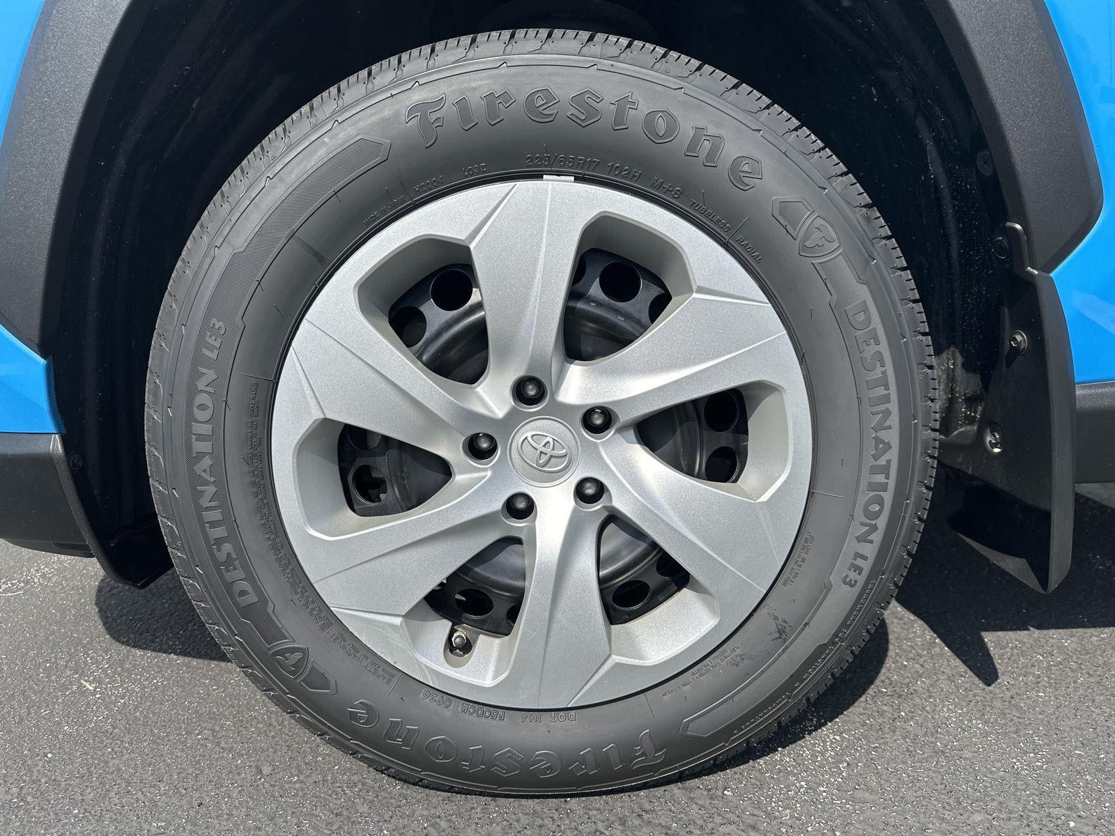 2019 Toyota RAV4 LE