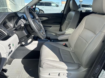 2020 Honda Pilot Touring 8-Passenger