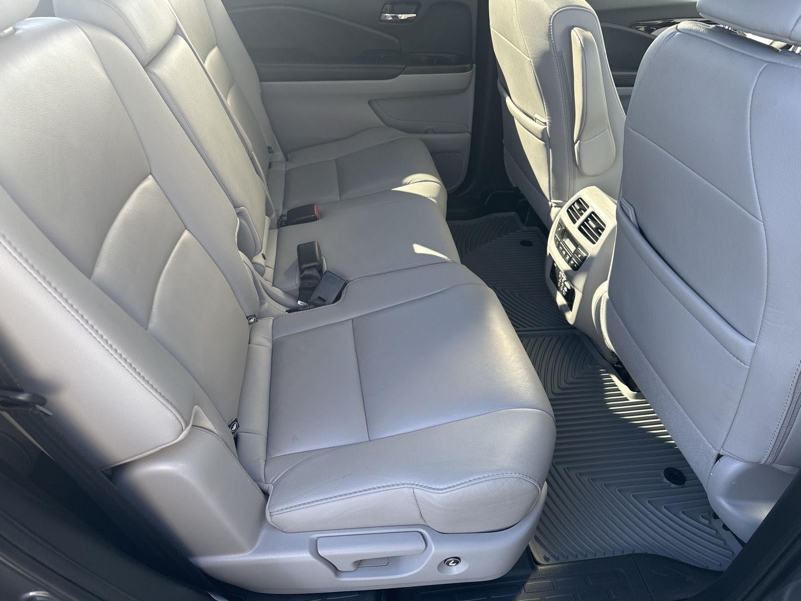 2020 Honda Pilot Touring 8-Passenger