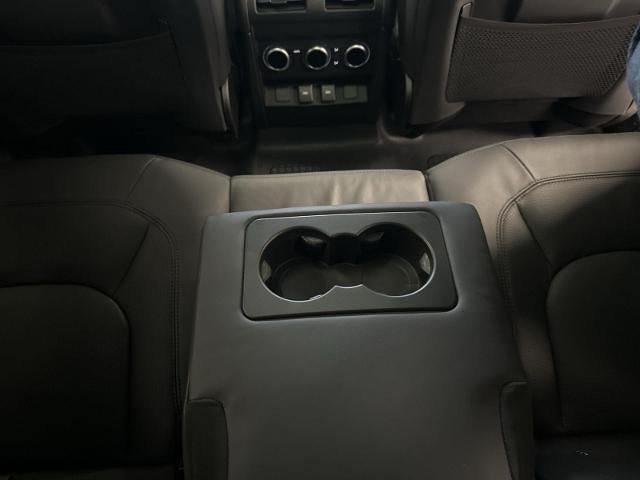 2023 Land Rover Defender V8