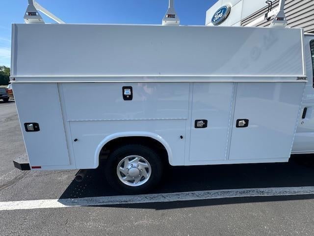 2025 Ford E-Series Cutaway E-350 SRW 138" WB