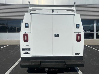 2025 Ford E-Series Cutaway E-350 SRW 138" WB