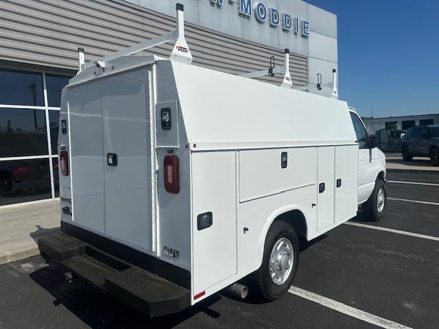 2025 Ford E-Series Cutaway E-350 SRW 138" WB