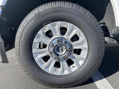 2022 Ford Super Duty F-250 SRW XLT 4WD Crew Cab 6.75' Box