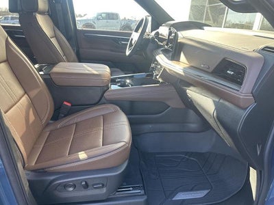 2025 Chevrolet Suburban 4WD High Country