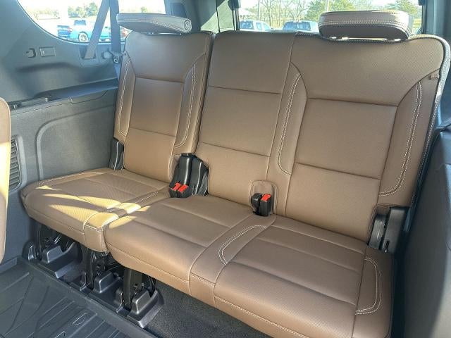 2025 Chevrolet Suburban 4WD High Country