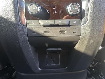 2025 Chevrolet Suburban 4WD High Country