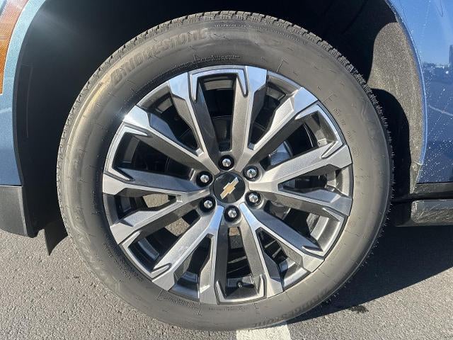 2025 Chevrolet Suburban 4WD High Country