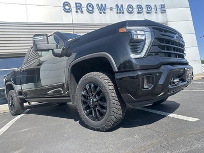 2025 Chevrolet Silverado 2500 HD Crew Cab Standard Box 4-Wheel Drive High Country