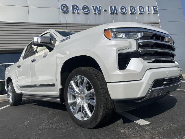 2022 Chevrolet Silverado 1500 Crew Cab Short Box 4-Wheel Drive High Country