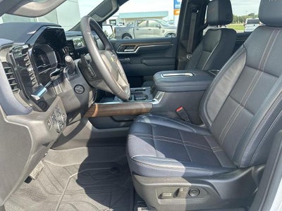 2022 Chevrolet Silverado 1500 Crew Cab Short Box 4-Wheel Drive High Country