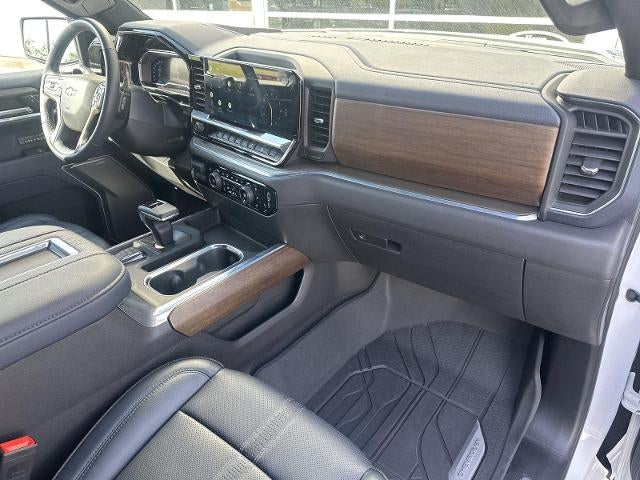 2022 Chevrolet Silverado 1500 Crew Cab Short Box 4-Wheel Drive High Country