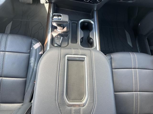 2022 Chevrolet Silverado 1500 Crew Cab Short Box 4-Wheel Drive High Country