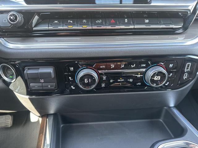 2022 Chevrolet Silverado 1500 Crew Cab Short Box 4-Wheel Drive High Country