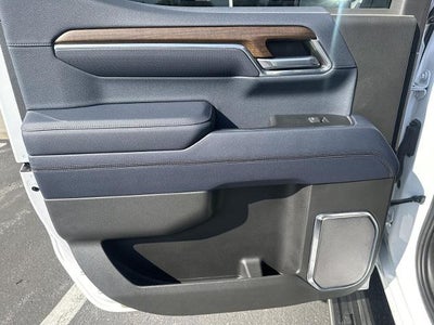 2022 Chevrolet Silverado 1500 Crew Cab Short Box 4-Wheel Drive High Country