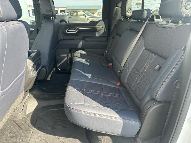 2022 Chevrolet Silverado 1500 Crew Cab Short Box 4-Wheel Drive High Country