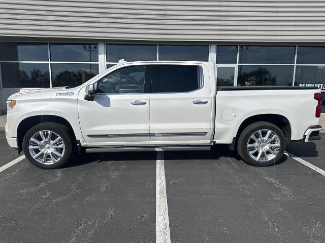 2022 Chevrolet Silverado 1500 Crew Cab Short Box 4-Wheel Drive High Country
