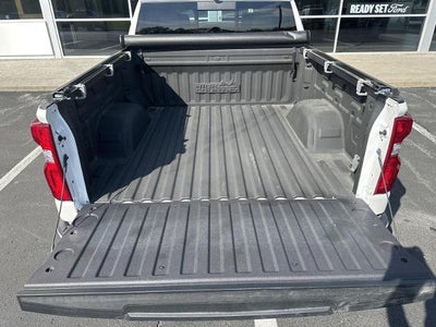 2022 Chevrolet Silverado 1500 Crew Cab Short Box 4-Wheel Drive High Country