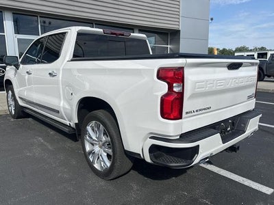 2022 Chevrolet Silverado 1500 Crew Cab Short Box 4-Wheel Drive High Country