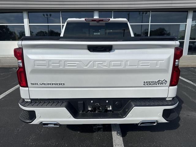 2022 Chevrolet Silverado 1500 Crew Cab Short Box 4-Wheel Drive High Country