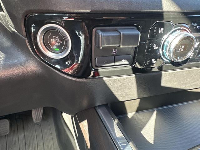 2023 GMC Sierra 1500 Crew Cab Short Box 4-Wheel Drive SLT