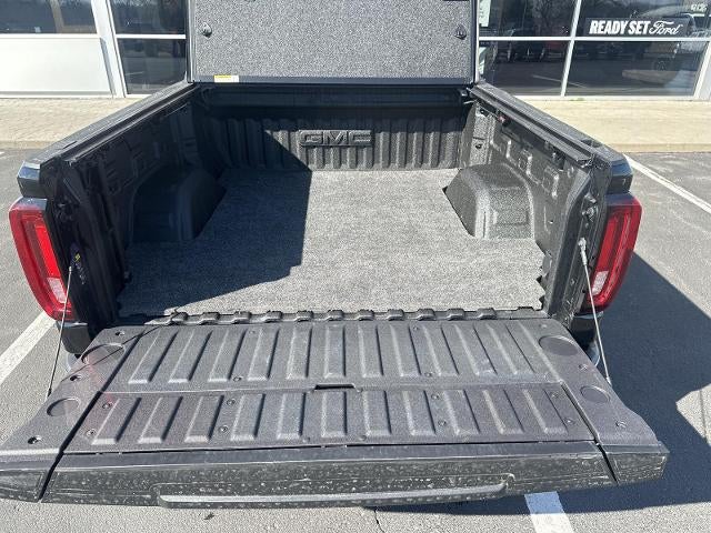 2023 GMC Sierra 1500 Crew Cab Short Box 4-Wheel Drive SLT