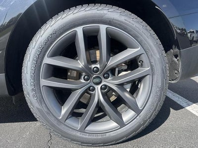2025 Land Rover Range Rover Sport P360 SE