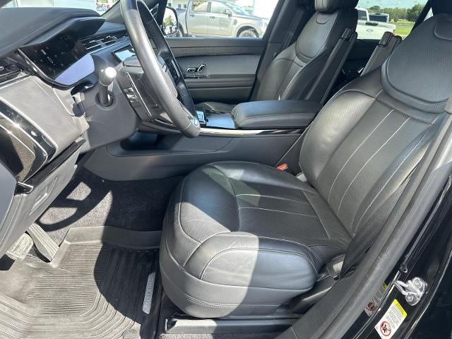 2025 Land Rover Range Rover Sport P360 SE