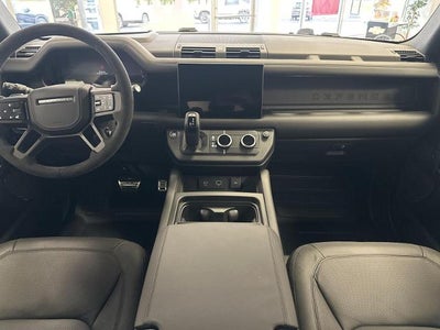2023 Land Rover Defender 110 V8 AWD