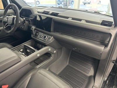 2023 Land Rover Defender 110 V8 AWD